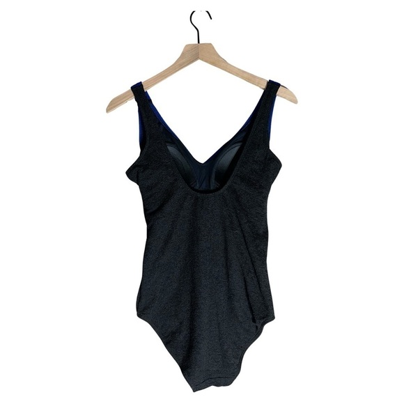 Sporti Textured Chlorine Resistant Front Twist Colorblock One Piece Slimsuit 12 - Picture 4 of 6